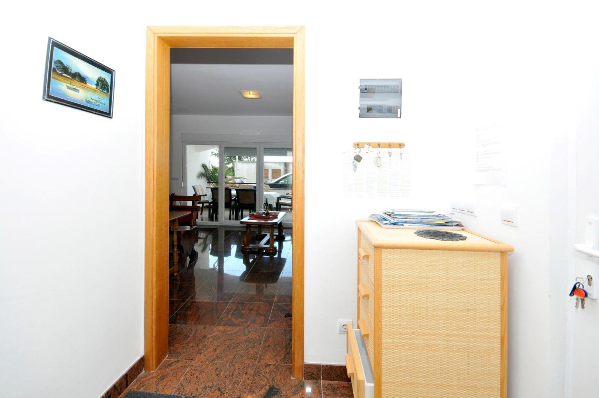 Apartmani Svalina - Seaview And 130M From Beach Trogir Exteriér fotografie