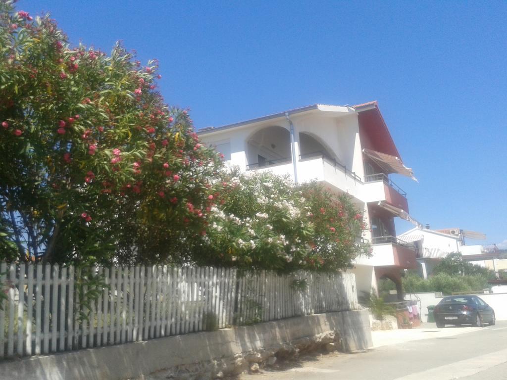 Apartmani Svalina - Seaview And 130M From Beach Trogir Exteriér fotografie