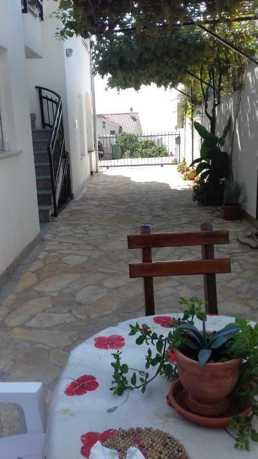 Apartmani Svalina - Seaview And 130M From Beach Trogir Exteriér fotografie